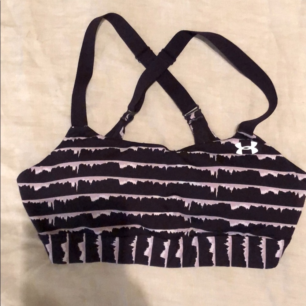 Never worn Under Armour sports bra